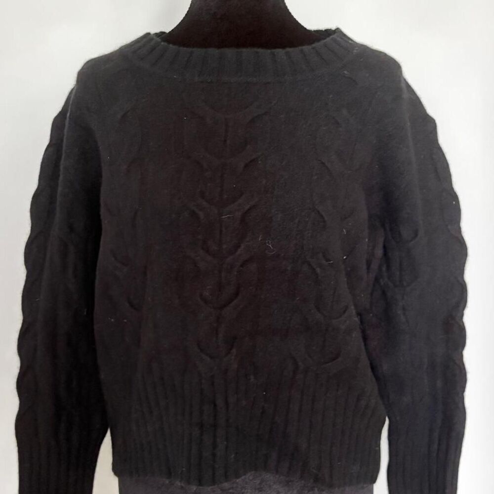Banana Republic black cable knit sweater in size M